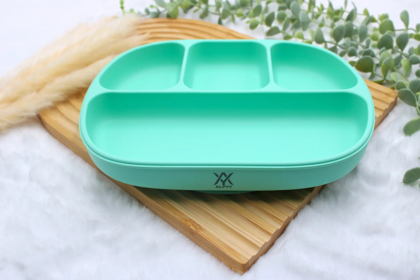 Teller für Kleinkinder in Türkis aus lebensmittelechtem Silikon