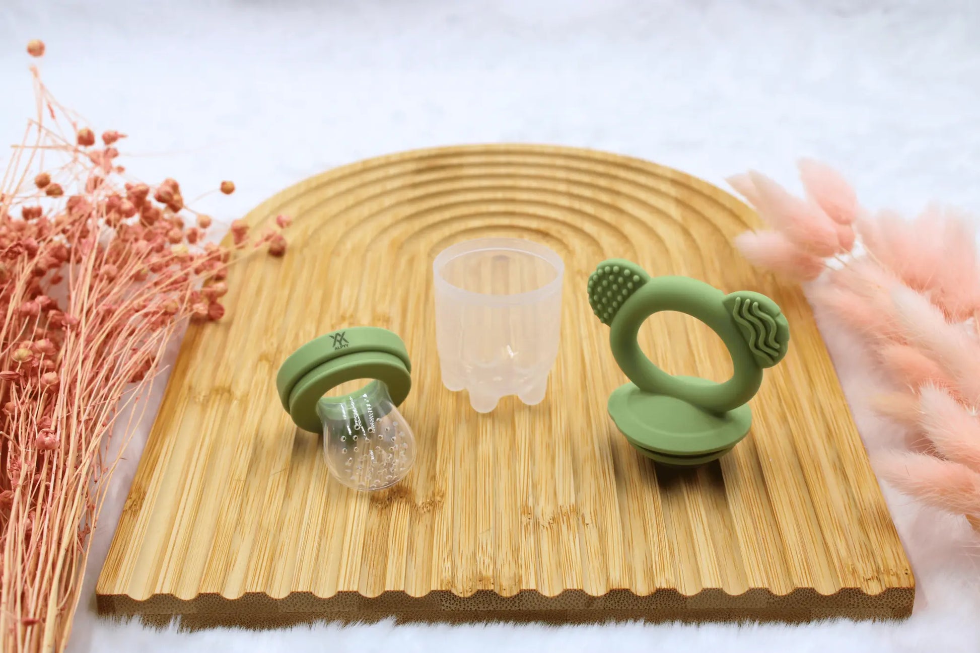 Baby_Fruchtsauger_in_farbe_Olive