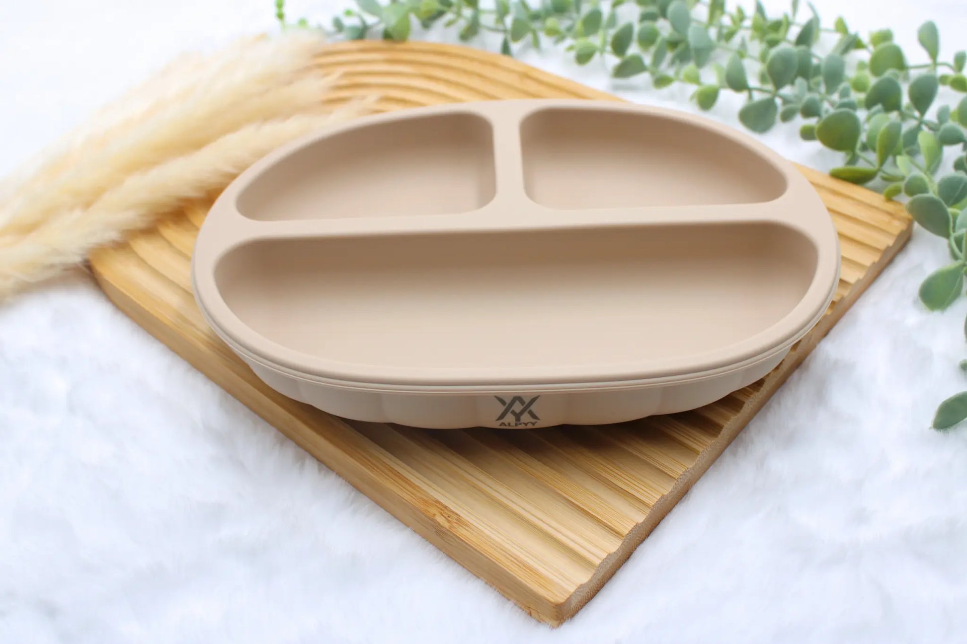 Silikon-Essteller-mit-saugnapf-beige-für-kinder