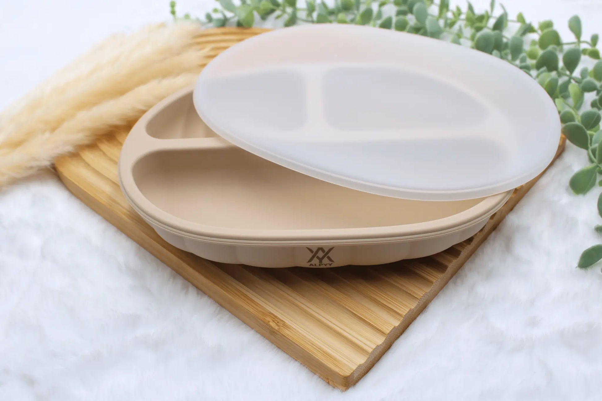 Silikon-Essteller-mit-saugnapf-beige