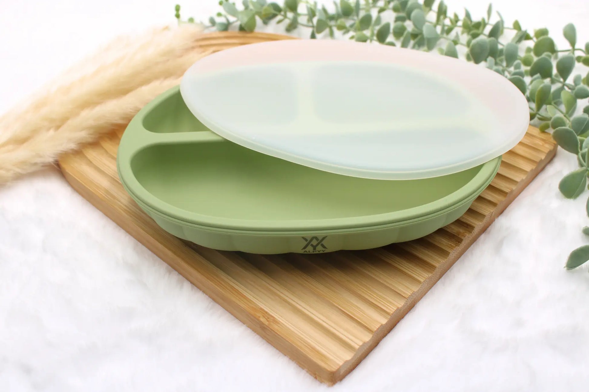 Silikon-Essteller-mit-saugnapf-grün