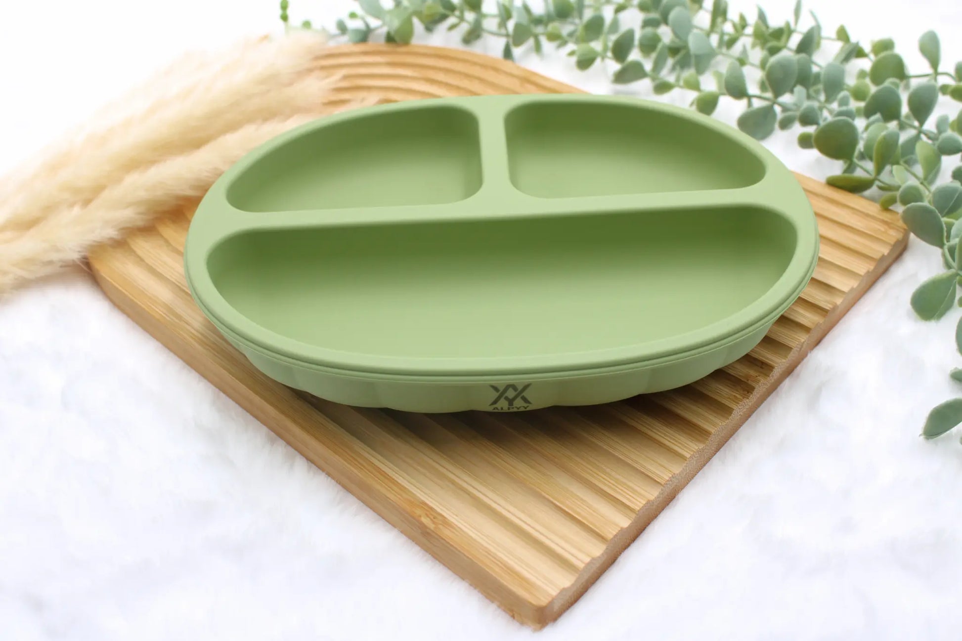 Silikon-Essteller-mit-saugnapf-grün-für-kinder