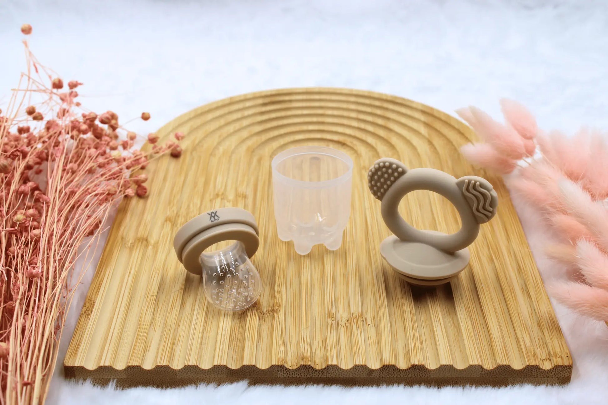 Fruchtsauger für Baby in Beige aus BPA-freiem Silikon