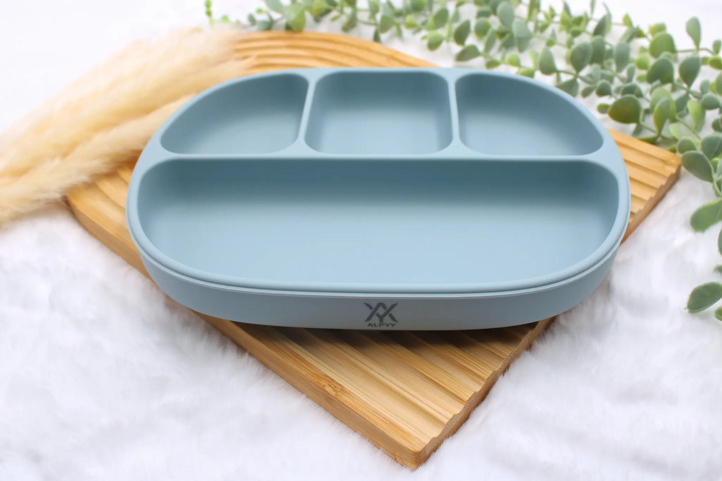 Blauer Teller für Kleinkinder mit stabilem Halt